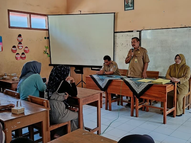 ACARA PENGUMUMAN KELULUSAN KLS VI