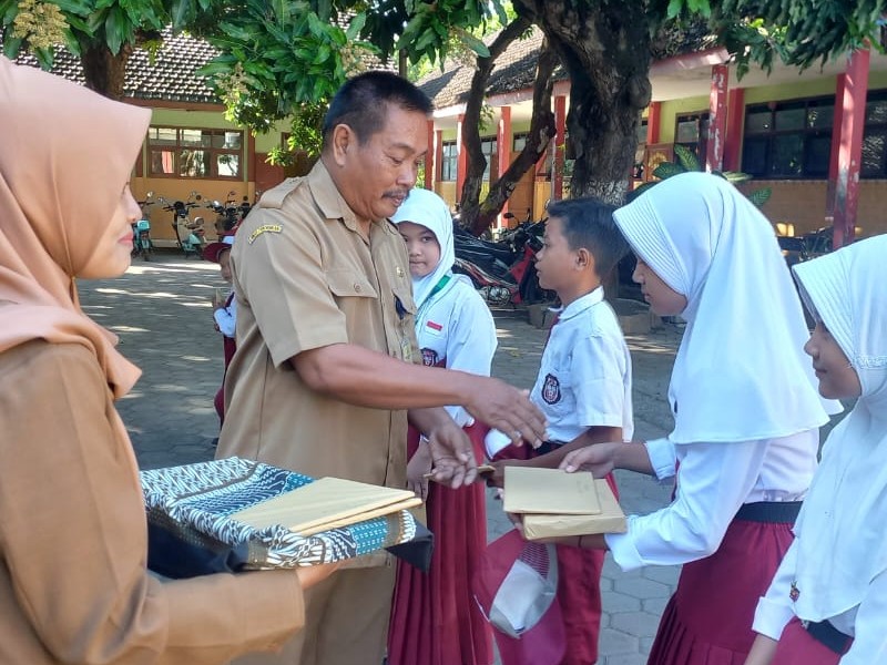 APEL DALAM RANGKA UPACARA HARI SENIN
