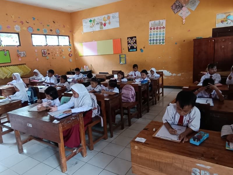 UJIAN SUMATIF AKHIR SEMESTER GANJIL PADA TANGGAL 2 DESEMBER 2025