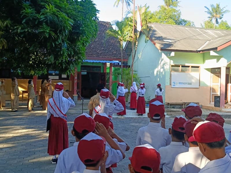 UPACARA BENDERA MERAH PUTIH PADA TANGGAL 13 APRIL 2026