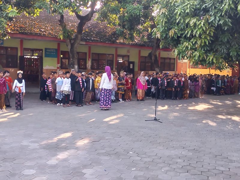 MEMPERINGATI HARI KARTINI PADA TANGGAL 21 APRIL 2026